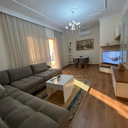 Zoe Apartment *